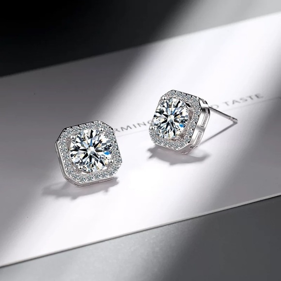 Sterling Silver 925 Diamond Stud Earrings - Picture 3 of 4